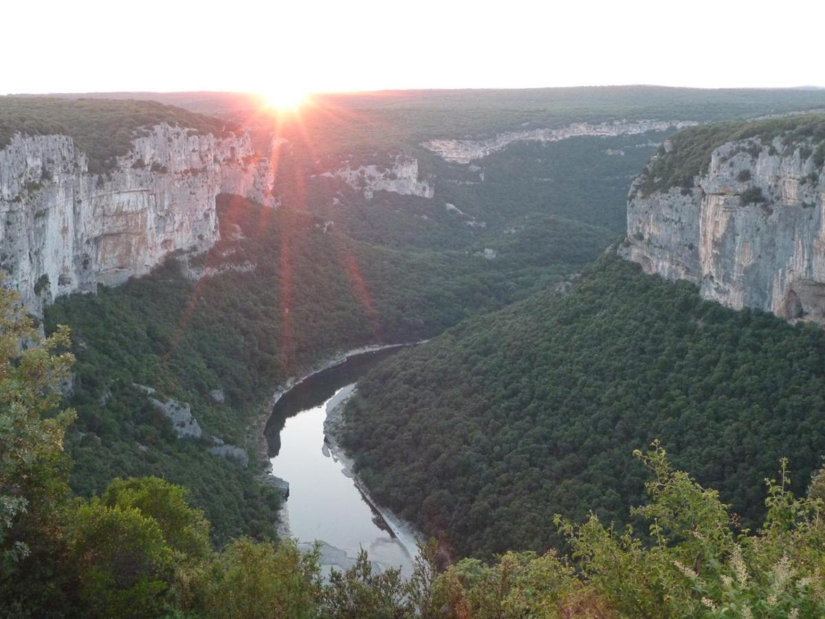 Gite Les Tilleuls Villa Saint-Montan Buitenkant foto